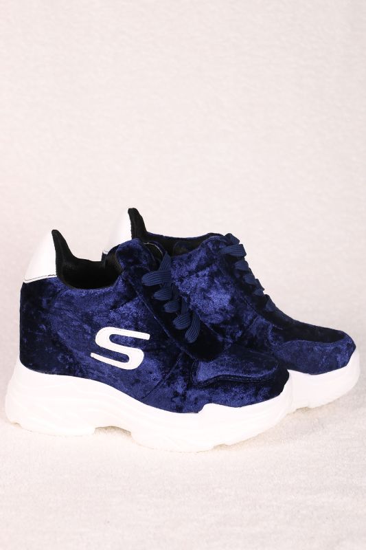 Wedge shoes for women